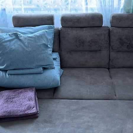 2 Rooms Apartment Airy & Bright Relax Iasi Esterno foto
